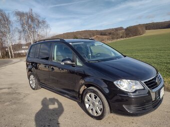 VW TOURAN 1.9 TDI NAJ.192000 KM ROK VÝROBY 2009 - 3