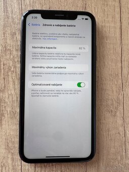 iPhone XR 128GB čierny - 3