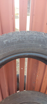 Nokian 225/60 R18 - 3