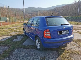 SKODA FABIA 1,4 MPI 50KW R.V. 2002 - 3