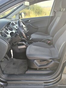 Predám Seat Altea XL 1,6 TDI,77kw,r.v.2010 - 3