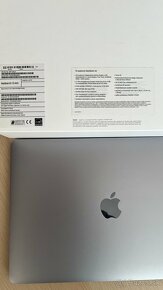 MacBook Air 13, i3, 8gb ram, 256 gb - 3