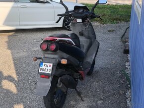 Aprilia sr 50 vstrekovanie Di-tech  2002 - 3