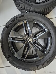 Predam origo. alu disky Škoda 5x112 R17 a zimne pneu. - 3