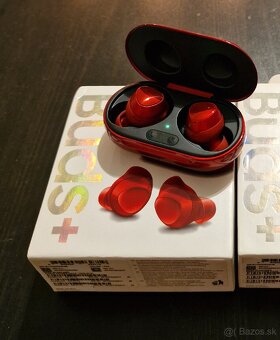 Samsung Galaxy Buds+ červená - 3