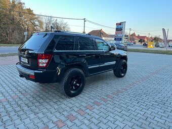 Jeep Grand Cherokee 5.7 Hemi - 3