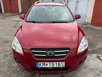 KIA CEED SW 1.6 benzín 93kw r.v2009 kúpené v SR, originál km - 3