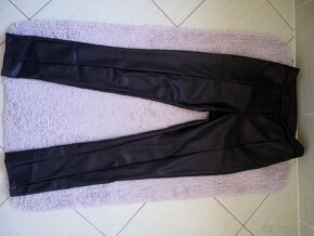 Dámske koženkové nohavice - 3