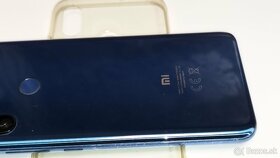 Predám mobil Xiaomi Mi8 6GB/64GB EÚ verzia - 3