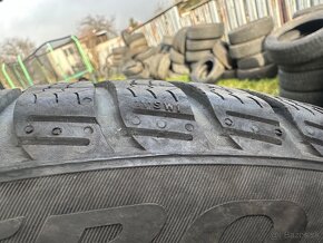 Predam Zimne 215/55 R17 pneumatiky - 3