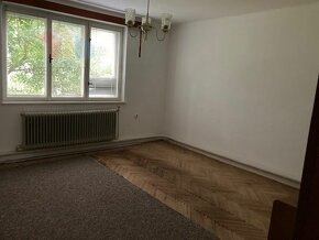 Rodinný dom + garáž + letná kuchyňa KOŠECA, pozemok 420 m2 - 3