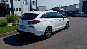 Hyundai i30 kombi 1,6 CRDi 2018 Family - 3