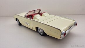 1:18 FORD THUNDERBIRD 63 - 3