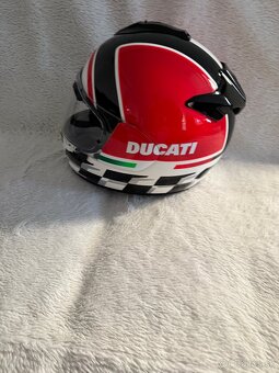 Prilba arai ducati - 3