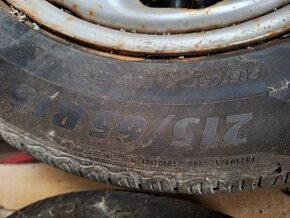 Pneu  215/65 R15 - 3