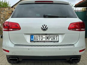 Volkswagen Touareg 3.0 TDi V6 4x4 - AT-8 - DYNAUDIO (040897) - 3