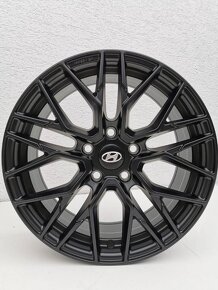 Nové Hyundai Carmani Ludwig 7,5X17 ET48 5x114,3 - 3