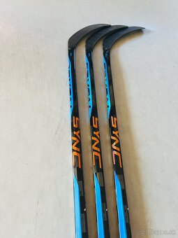 Predám hokejky Bauer Nexus Sync JR nové - 3