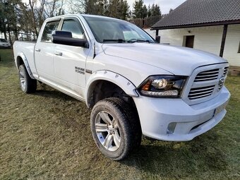 Dodge RAM 1500 5.7 V8 , SPORT , 4x4 , full vybava 2017 - 3