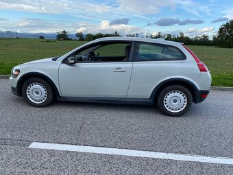 VOLVO C30 1.6 benzín (145.000km) - 3