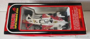 RC model formula F1, 1:16, dlzka 30 cm, uplne nova - 3