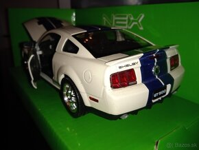 Model Ford Mustang GT 500 2007 1:24 Nex Models Welly - 3