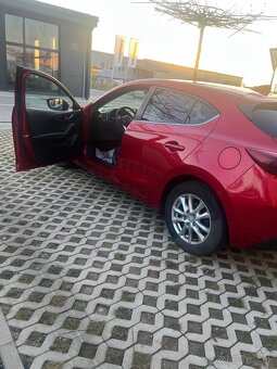 Mazda 3 - 3