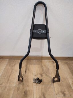 Sissy Bar a dvojsedadlo na Low Rider S 114 - 3