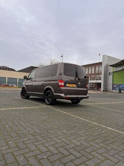 VW Caravelle - 3