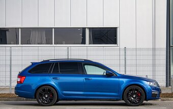 Škoda Octavia Combi 2.0 TDI RS DSG - 3