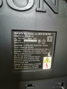 SONY Trinitron TV - 3