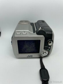 Videokamera JVC - 3