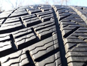 255/55 r19 zimne pneumatiky - 3