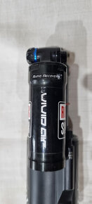 Tlmič RockShox Vivid Air R2C - 3