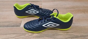 Halovky kopačky Umbro Classico XI IC, velkosť 42.5 - 3