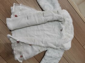 Dievčenský biely plyšový kabátik 104-110cm - 3