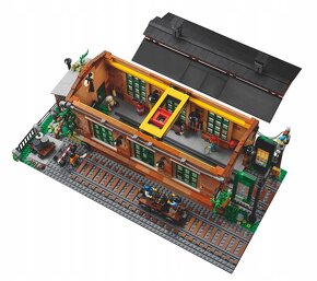 LEGO 910033 - Staré vlakové depo - 3