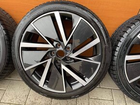 VEGA AERO orig.skoda Superb3V  5x112  8j x19   ET 44 VW - 3