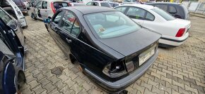 Lacno rozpredám BMW E46 na náhradné diely - 3