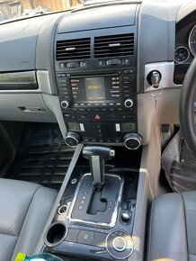 rozpredam volkswagen touareg 2005 predfacelift 3,0 tdi V6 16 - 3