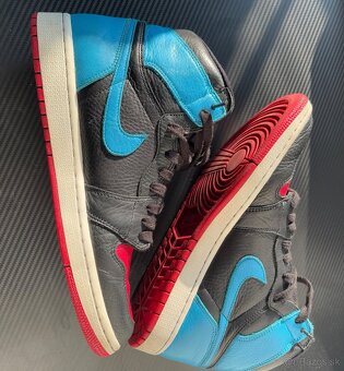 Air Jordan 1 - 3