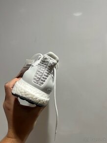 Adidas Ultraboost White - 3