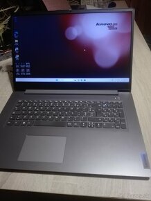 Lenovo 3-17ITL. i3-1115G4. 17,3". 8 GB DDR4.NVMe 256 GB. - 3