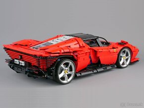 LEGO Ferrari Daytona SP3 42143 - 3