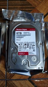 WD Red Pro 8TB (WD8003FFBX) - 3