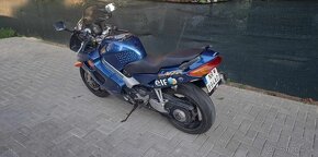 Honda VFR 800 FI - 3