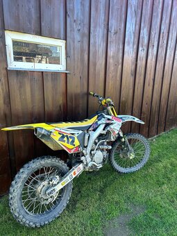 Suzuki RMZ 250 - 3