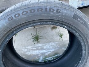 Letné pneu Goodride 225/45R17 94W - 3