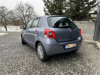 Toyota yaris 1.33 74kw 6st manuál klíma - 3