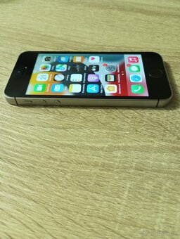 iPhone SE 1.generacie 2016 / 32GB Super stav - 3